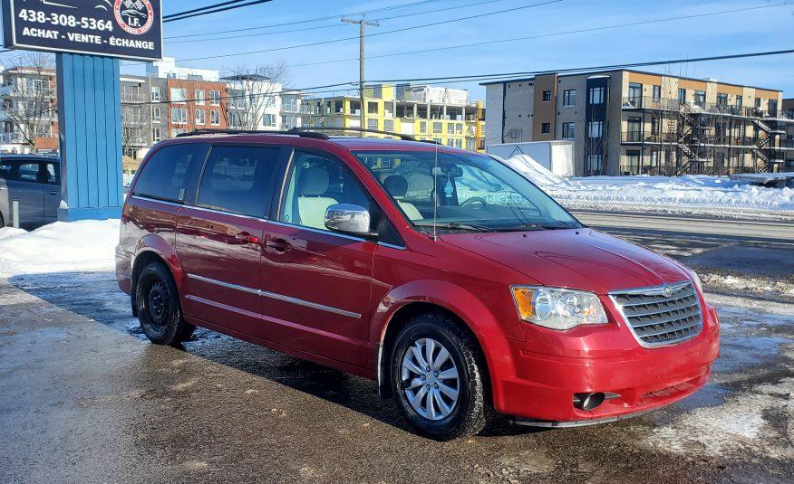 Chrysler Town&Country Touring Edition 4.0L 2009  171000km
