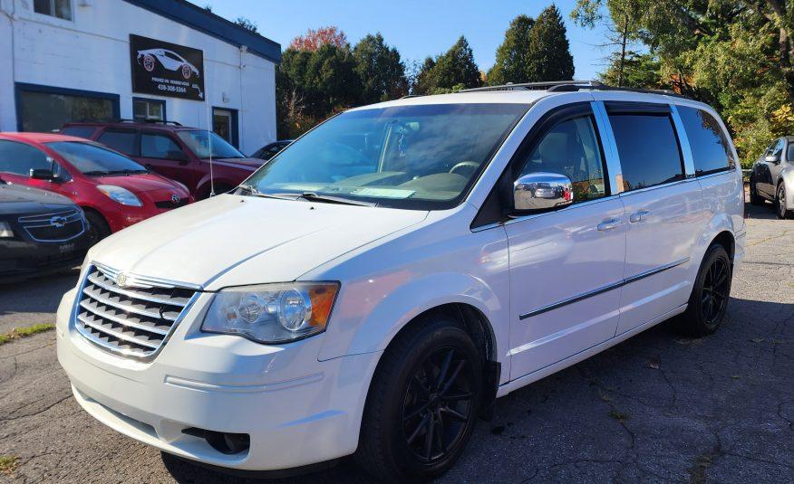 Chrysler Town & Country 2009 Touring 172000km
